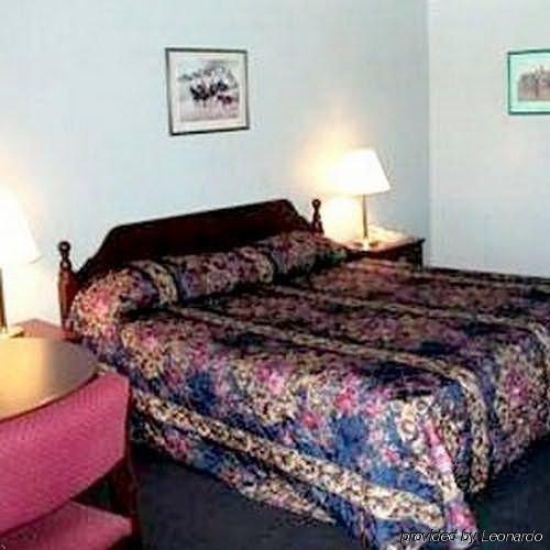 Budget Host Three Crowns Gettysburg Rom bilde